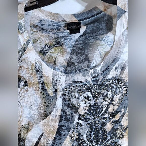 Daytrip Tee  - Picture 2 of 6